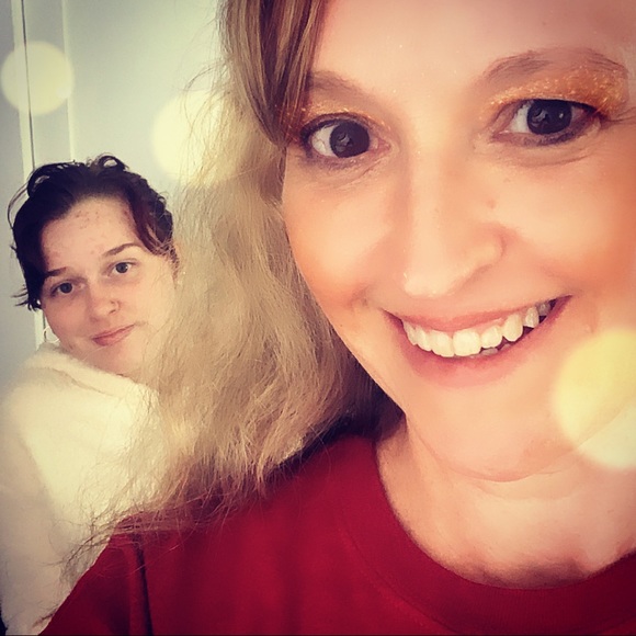 Meet your Posher - Picture 7 of 12